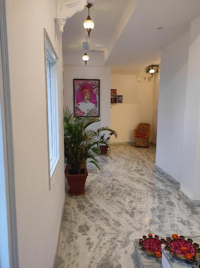 ホテル Prakash Ji'S Haveli -Luxurious Lakeside Retreat- ウダイプル エクステリア 写真