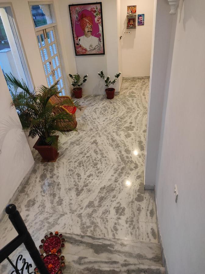 ホテル Prakash Ji'S Haveli -Luxurious Lakeside Retreat- ウダイプル エクステリア 写真