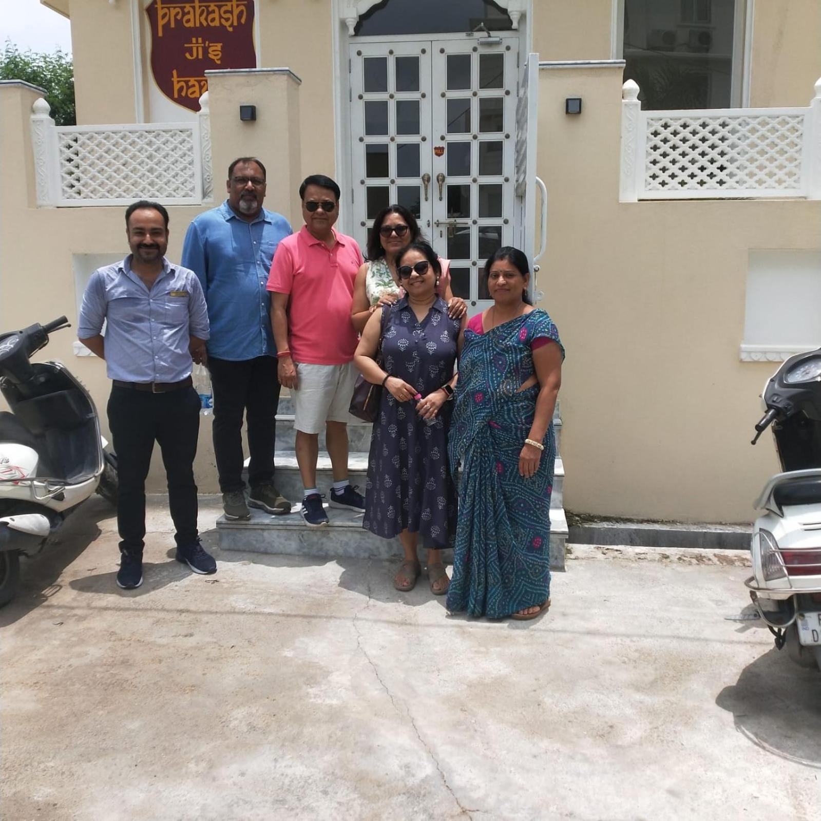 ホテル Prakash Ji'S Haveli -Luxurious Lakeside Retreat- ウダイプル エクステリア 写真
