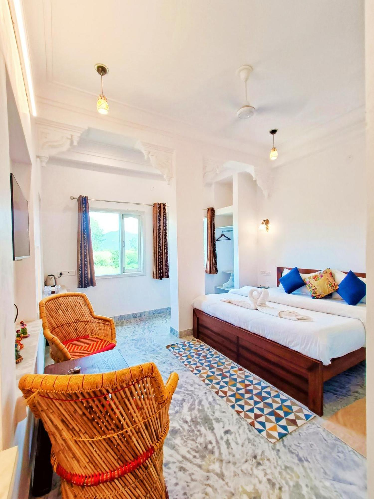 ホテル Prakash Ji'S Haveli -Luxurious Lakeside Retreat- ウダイプル 部屋 写真