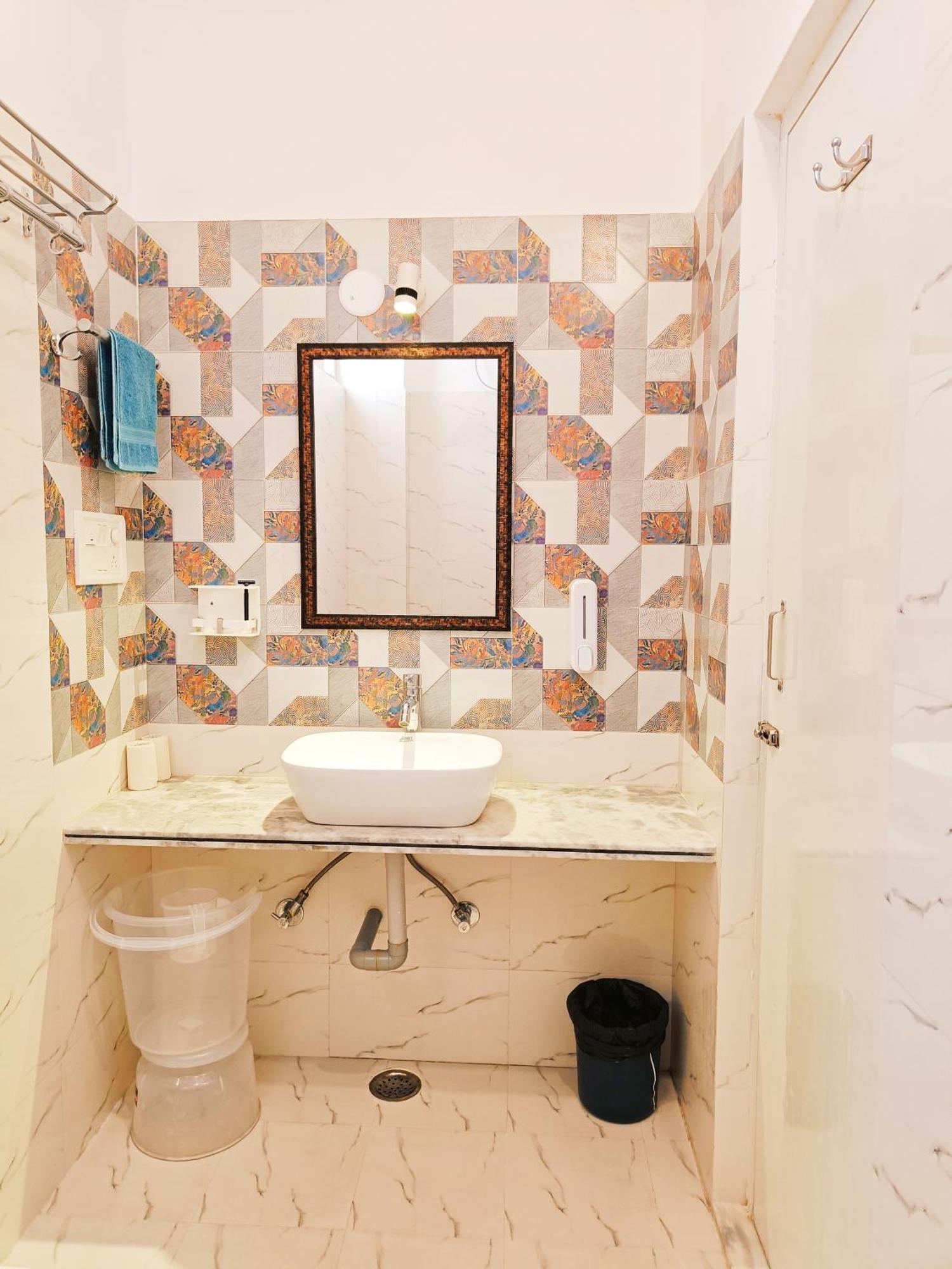 ホテル Prakash Ji'S Haveli -Luxurious Lakeside Retreat- ウダイプル 部屋 写真